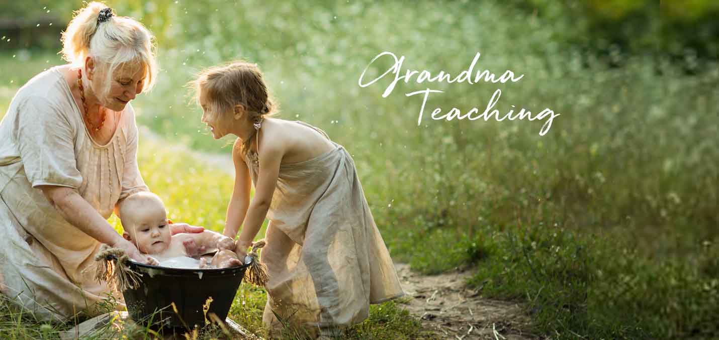 Grandma Teaching - Ute Richter